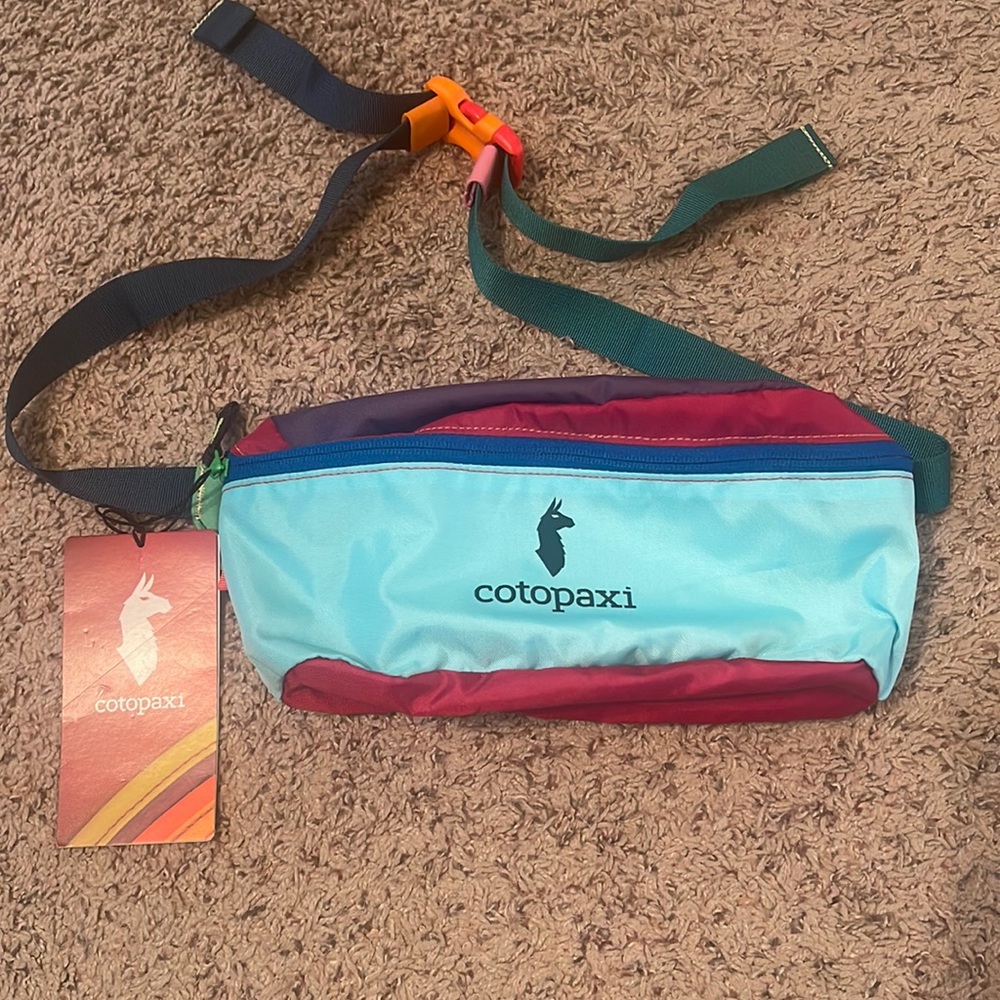 Cotopaxi fanny pack